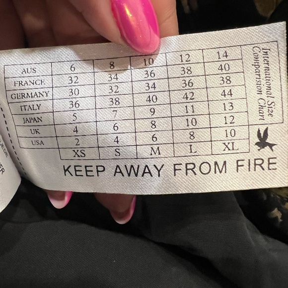 ONE TEASPOON AFRICAN NIGHT FLIGHT SIXTIES SUEDE SHORTS Size 4 *SAMPLE * NWT - Picture 10 of 14